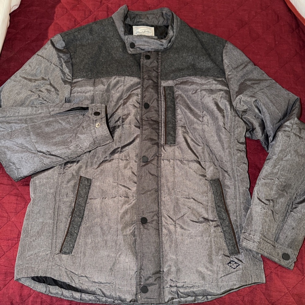 Flag & Anthem Gray Quilted Jacket Men's Medium